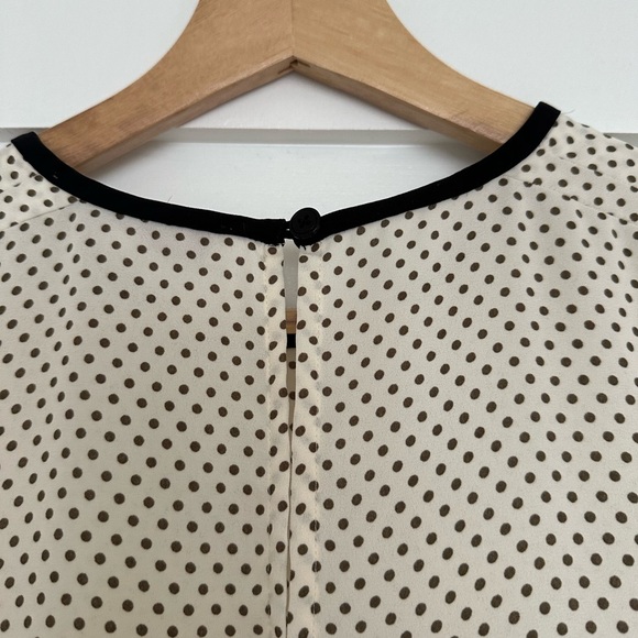 Loft Ruffle Sleeveless Top, XS - Picture 6 of 7